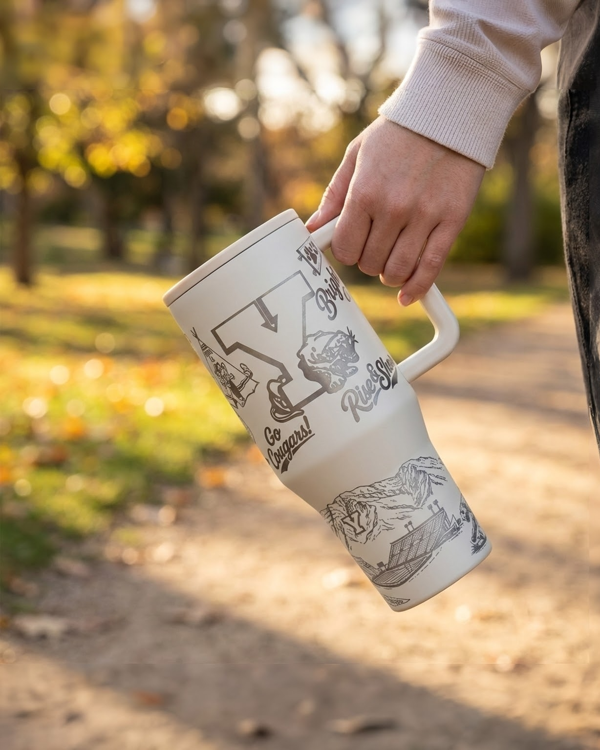 kuo_yu_edwardJB74W刻印式スケルトンリッド&ステッカー BYU Retro Engraved Hydrojug | Vintage Cougar College Tumbler
